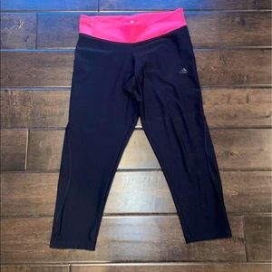 Adidas Capri leggings Size S: pink and black